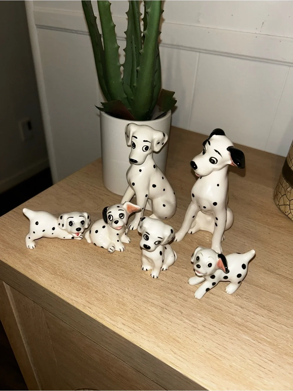 Vintage Japan fisney Dalmatian Figurine Set